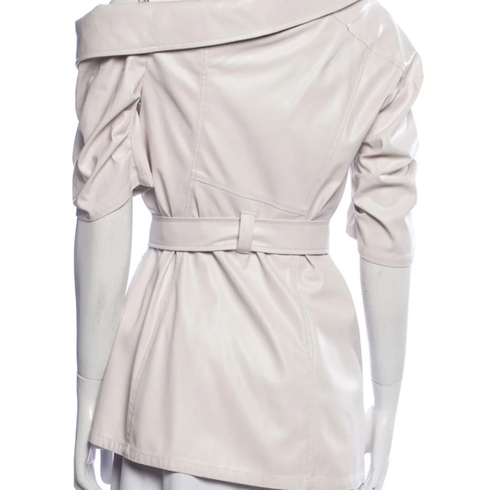 EUC Cinq a sept ivory shortsleeved faux off shoulder leather jacket size 10 - Picture 2 of 9